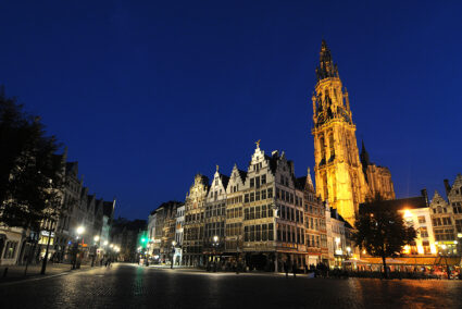 Alstadt Alkmaar bei Nacht