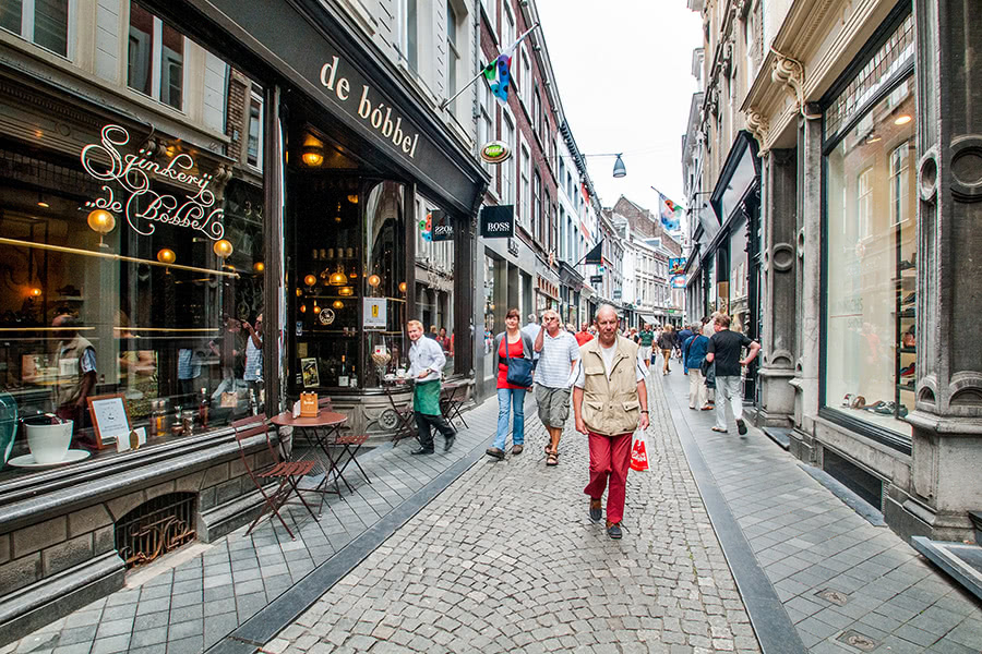 Einkaufsstraße in der Innenstadt von Maastricht